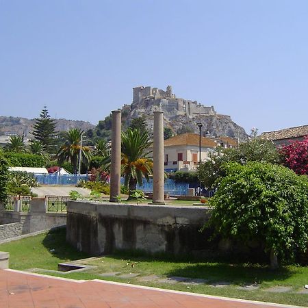 Hotel Mediterraneo ロッチェッラ・イオーニカ エクステリア 写真
