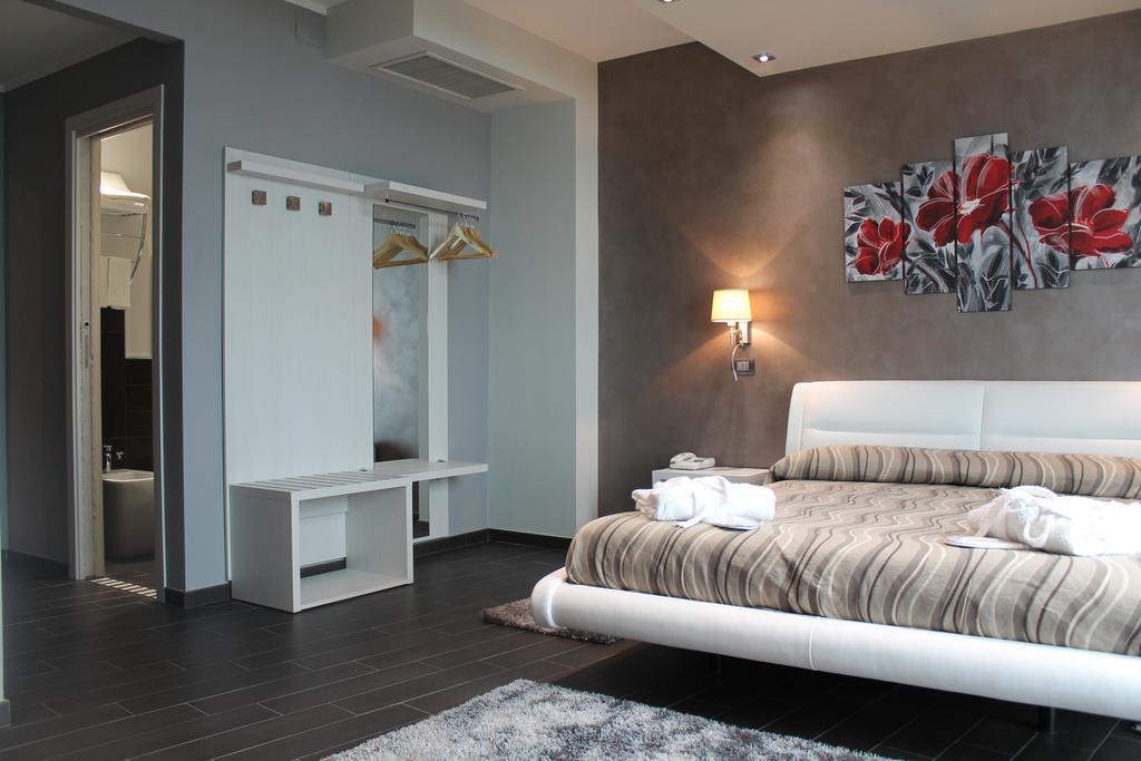 Hotel Mediterraneo ロッチェッラ・イオーニカ 部屋 写真